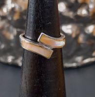 ZARTER PERLMUTT RING IN 925 SILBER