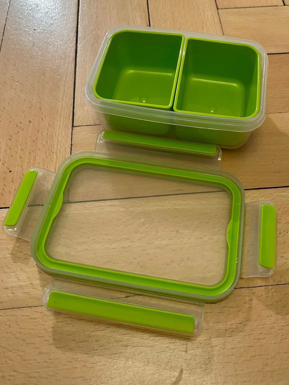Emsa Contenitori & Simili: Emsa Snackbox Clip&Go 0.55 Liter – Usato da Zürich venduto da Goldsalamander 1