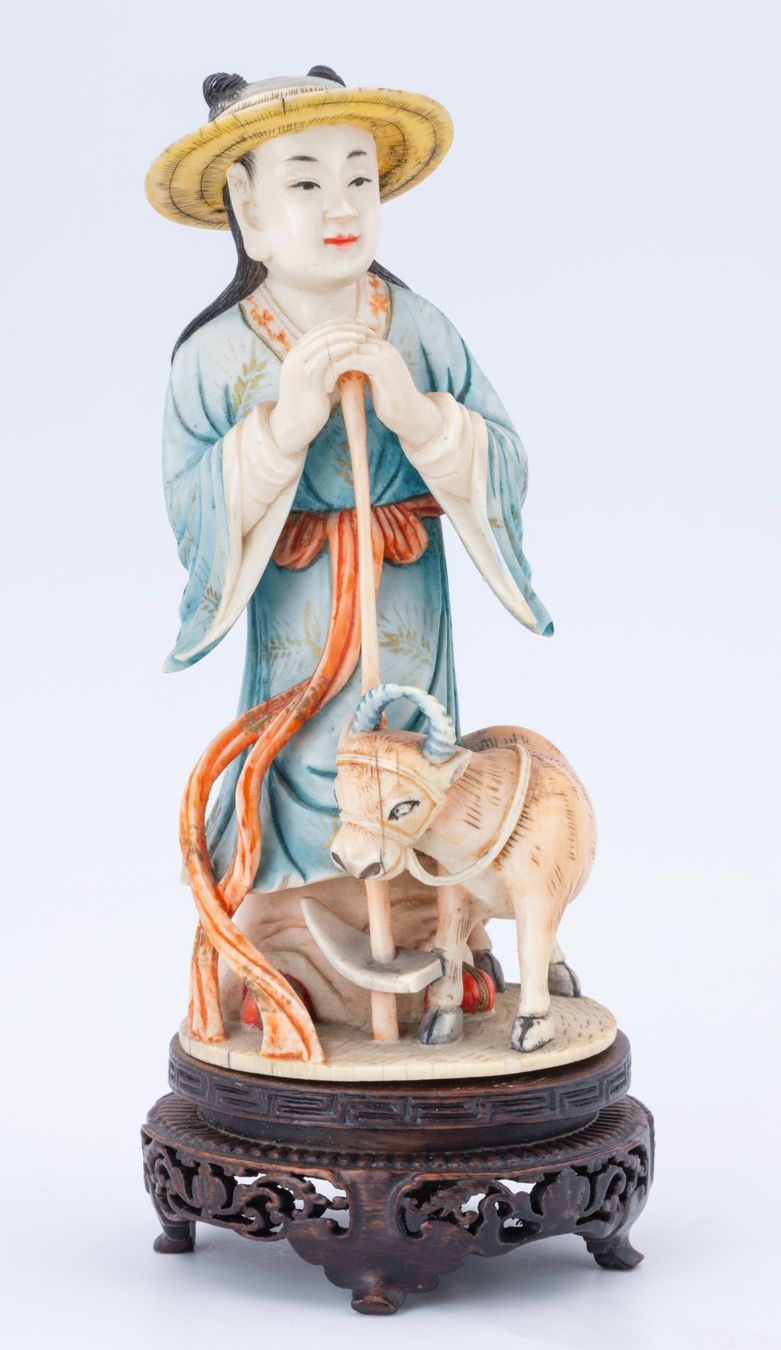Statuette: Chinesischer Bauer – Usato da Kreuzlingen venduto da Schomi5