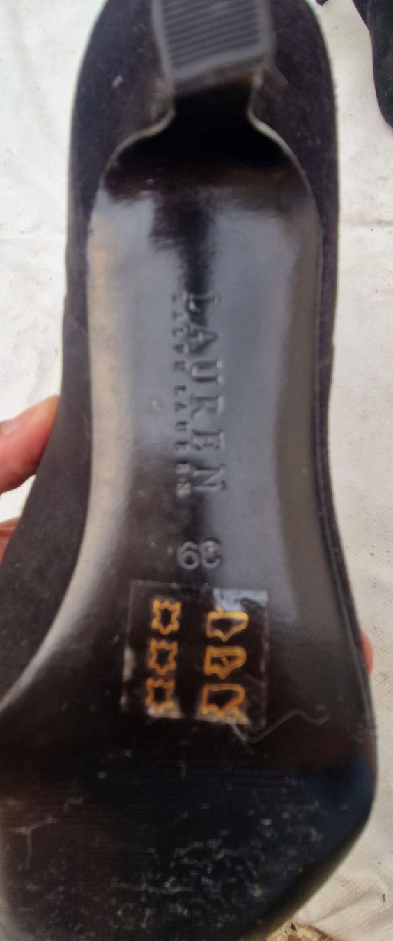 Ralph Lauren Scarpe da donna: Ralph Lauren Stiefelette NEU Gr.39 Schwarz – Nuovo e nell'imballaggio originale da Bottighofen venduto da menschenfamilie 3