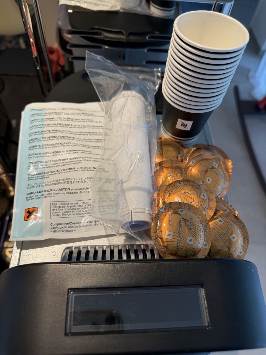 Nespresso Kaffeemaschinen & Espressomaschinen: Nespresso Pro Gemini CS 100 – Gebraucht aus Siglistorf von demeyste 2