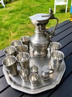 Zinn-Servierset mit Krug, Tablett und Bechern 