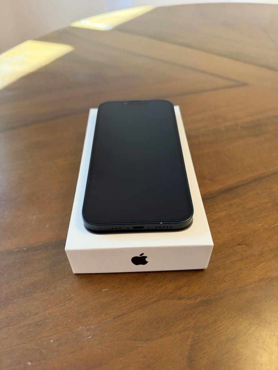 Apple Handys / Smartphones: Iphone 14 - Farbe Midnight - 128GB – Gebraucht aus Zürich von lin_s5j6 1