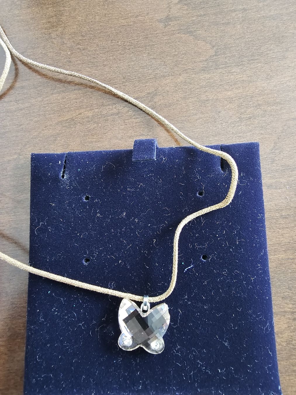 Swarovski Ketten: swarowski butterfly necklace – Gebraucht aus Cologny von Selin34 1