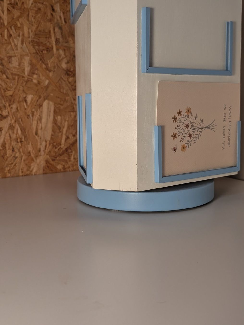 Equipement de magasin & Foires: Postkartenständer (Handgefertigter drehbar) – D'occasion à Bern par karlschnitmann 4