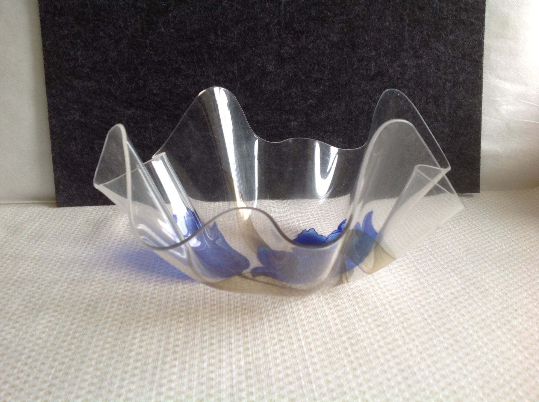 Schalen: Corbeille à chips en acrylique – Gebraucht aus Sion von accroshoes 1