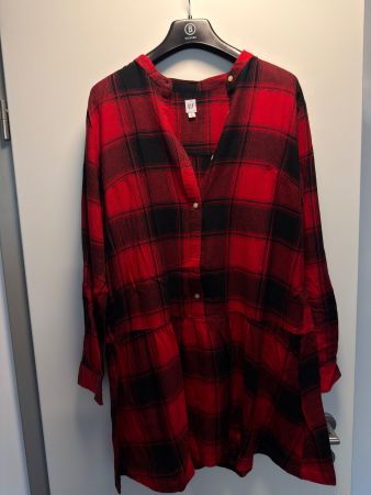 Chemisier GAP à carreaux rouges et noirs Taille M, automne!
