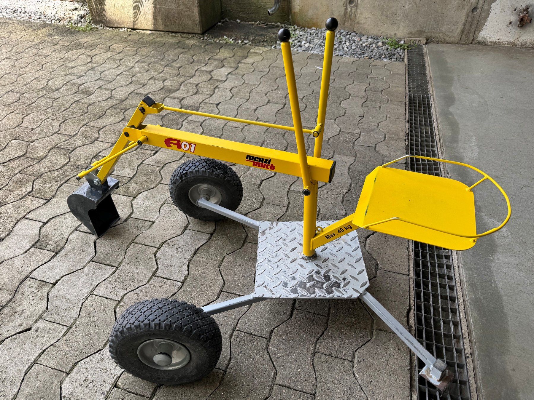 Spielzeuge: Spielbagger Menzi Muck – Gebraucht aus Wetzikon ZH von ral_w86f