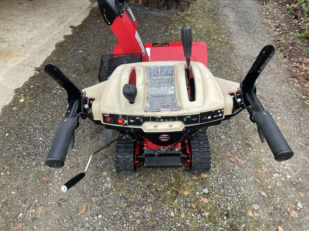 Tutte le macchine: Snow Trowler Schneefräse mit Raupen – Usato da Menziken venduto da Lippi01 7