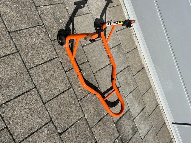 Strasse: Motorradständer Front und Heck – Gebraucht aus schötz von Peujero