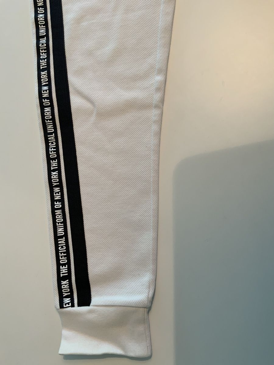 DKNY Pantaloni: Freizeithose, DKNY, 14Y, S, wie NEU! – Nuovo (secondo la descrizione) da Stäfa venduto da sylla73 1