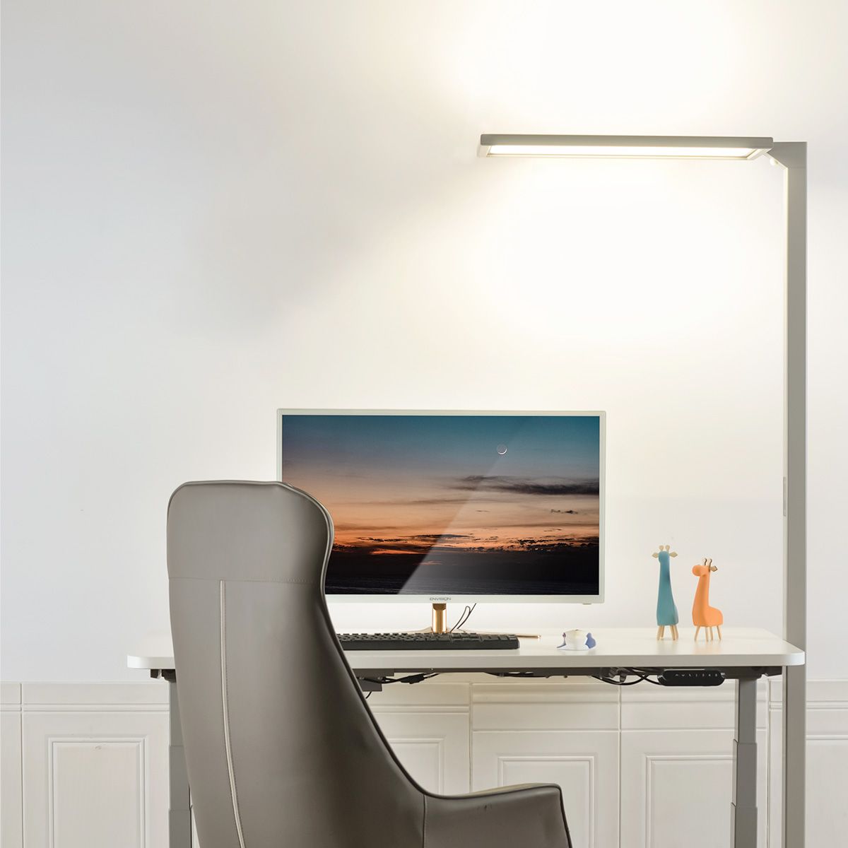 Lampade: LED Büro Stehleuchte, Silber, CCT – Nuovo (secondo la descrizione) da Kreuzlingen venduto da Smart-Light 1