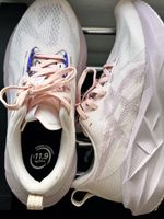 Asics Laufschuhe W Novablast 5 - Pearl Pink/Morganite