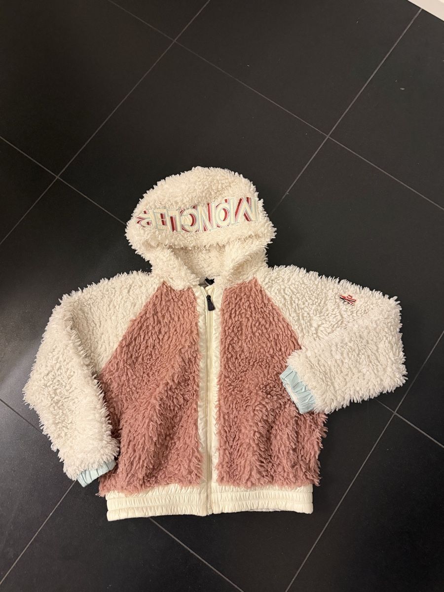 Vestes & Manteaux: Moncler Jacke – D'occasion à Erlenbach ZH par Dede082