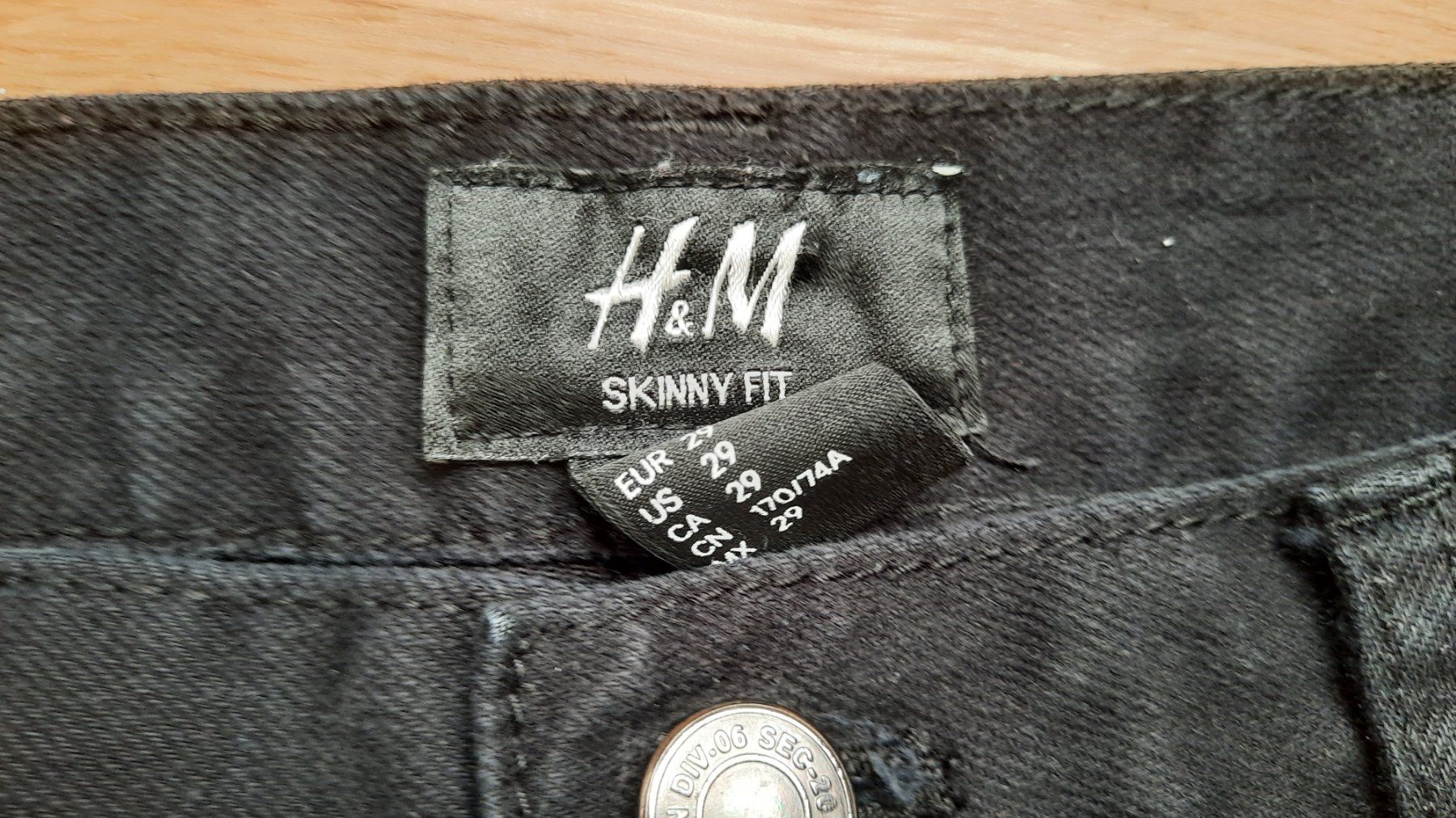 Pantaloni: ***H&M*** Jeans schwarz Gr 29 – Usato da Wädenswil venduto da H2H_Secondhandshop 3