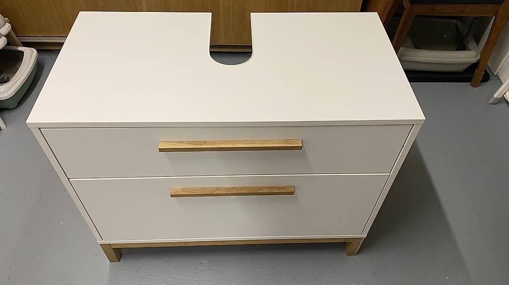Mobili per bagno: Waschbeckenunterschrank – Usato da Pfungen venduto da stigi72
