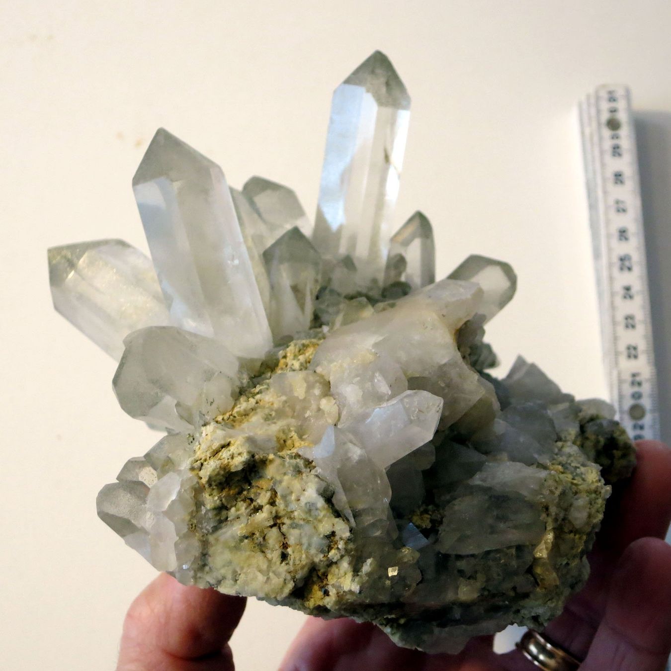 Minerali & Pietre curative: Prächtige Quarzstufe, Eigenfund, Uri – Nuovo (secondo la descrizione) da Steinhausen venduto da Kristall022 3