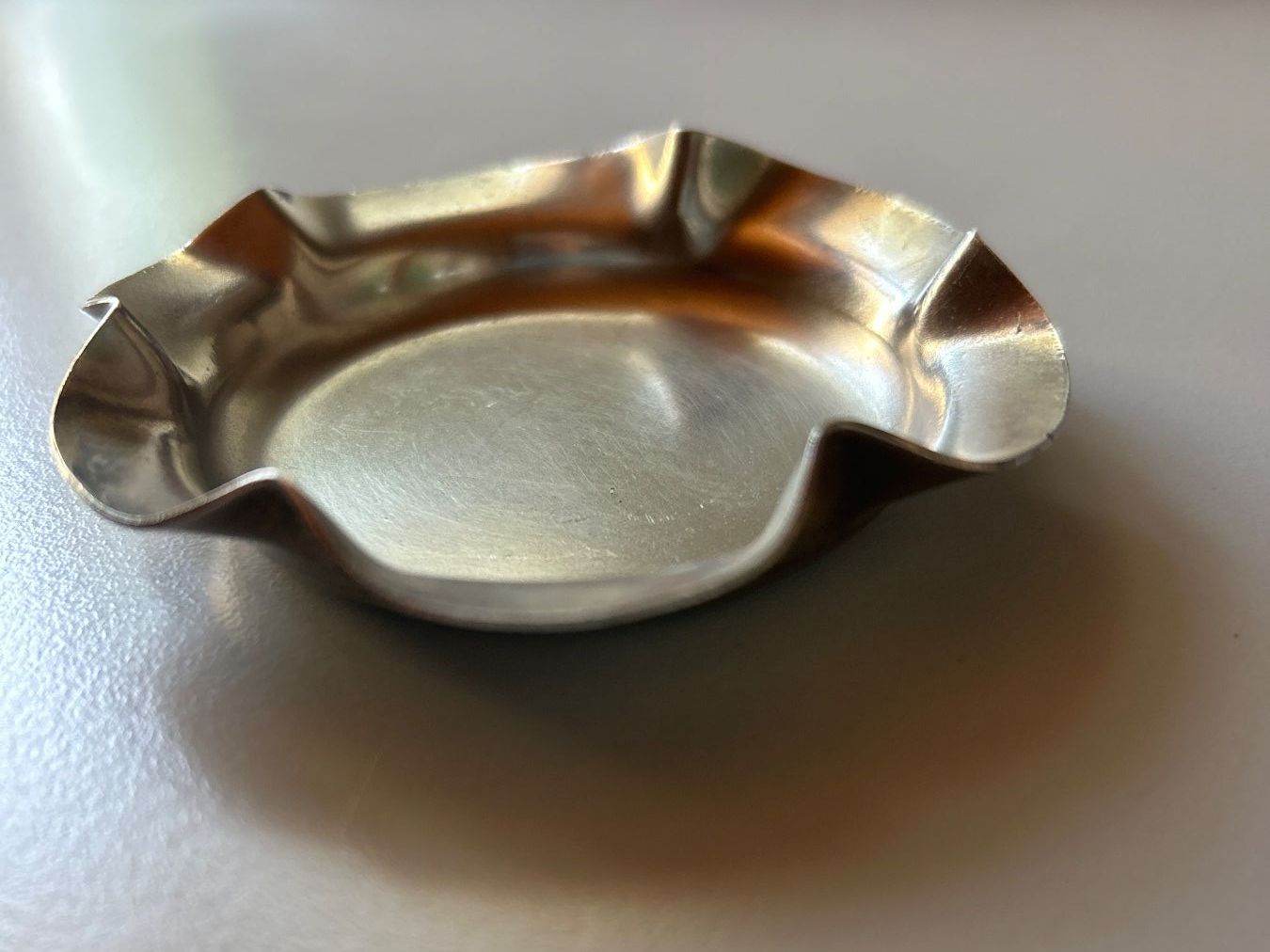 Ciotole: Kleine Metall Schale Blumenform – Usato da Villnachern venduto da RicardoMary 2