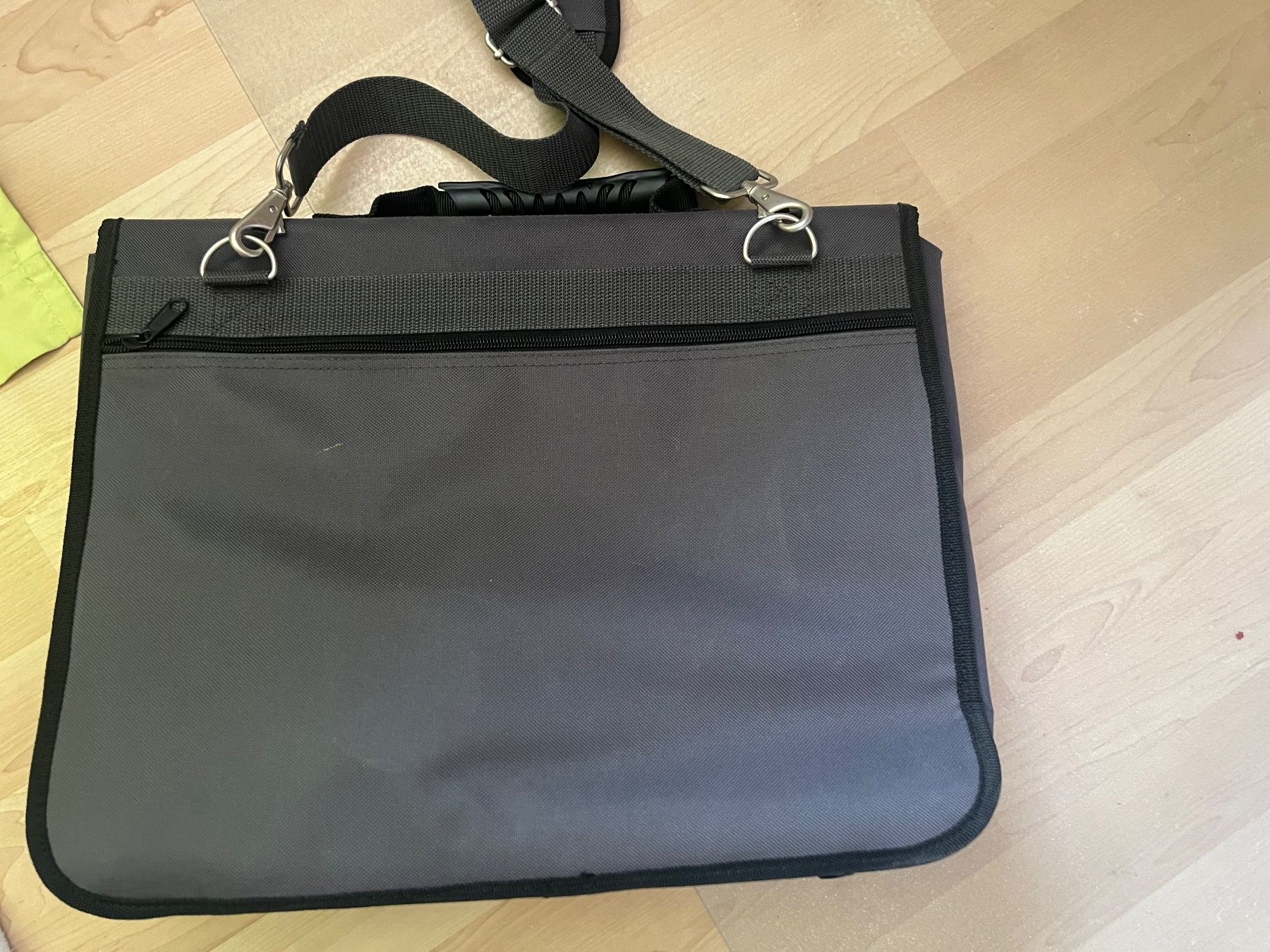 Valigie & Borse: Arbeitstasche/Laptoptasche/ Aktentasche – Usato da Grenchen venduto da nic_87y9 1