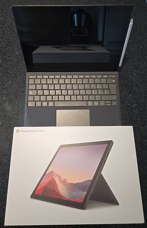 Tablet PC: Microsoft Surface Pro 7 – Usato da La Conversion venduto da ychap079