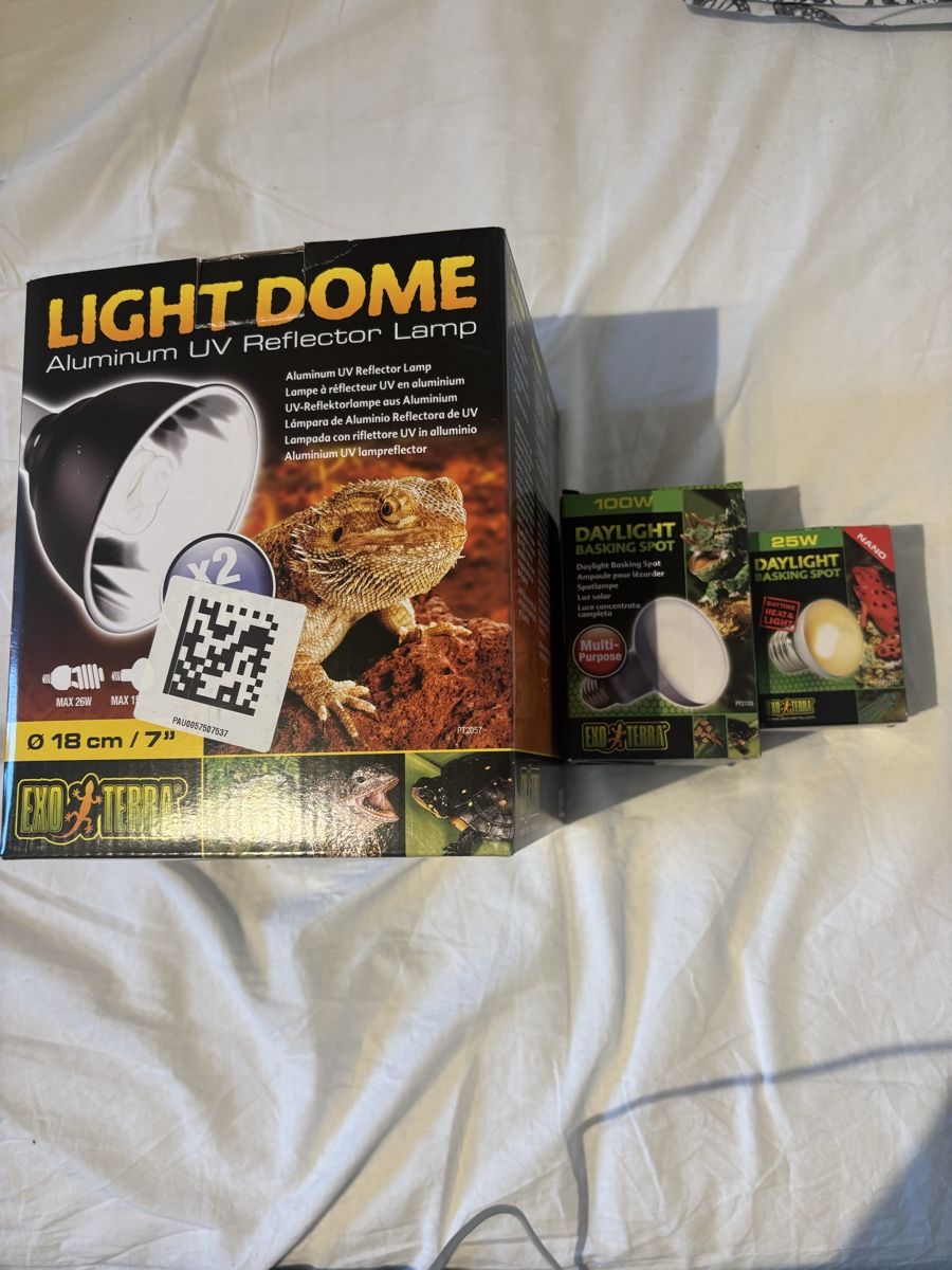 Exo terra Lampade: Lampe et ampoules pour terrarium – Nuovo (secondo la descrizione) da Le Grand-Saconnex venduto da pat_9wgt