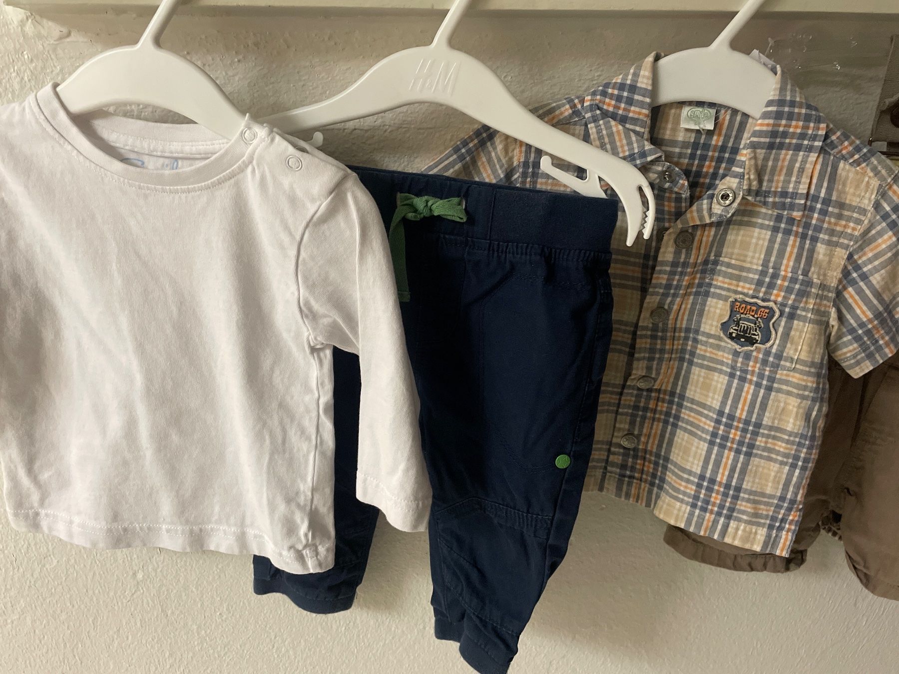 Lotti & Set di vestiti: Smile/Migros Kleiderpaket Gr.68 – Usato da Obergerlafingen venduto da cabo4 2