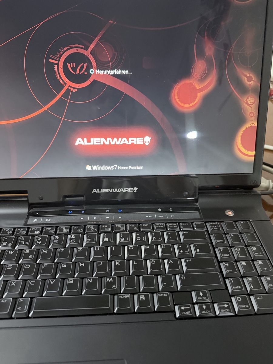 Alienware Notebooks: Alienware X17 R1 – Gebraucht aus Zürich von semi16 1