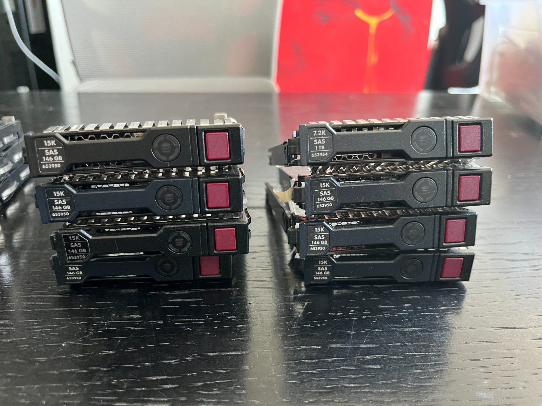 Hewlett Packard Server: HPE 2.5" Festplattenrahmen Disk Tray 8 Stück – Usato da Bettwil venduto da man_kys8