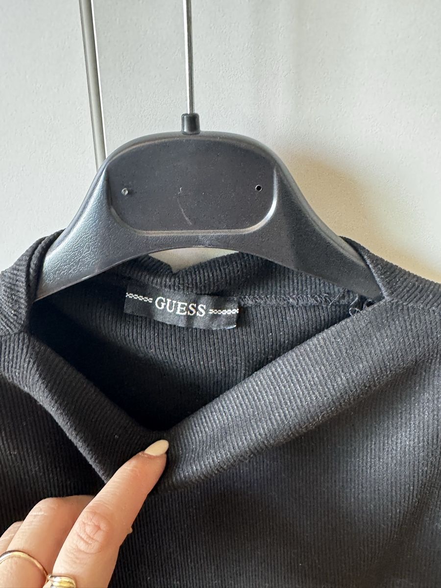 Guess Tops: Guess top S black – Gebraucht aus Biel/Bienne von Clau____dia95 2