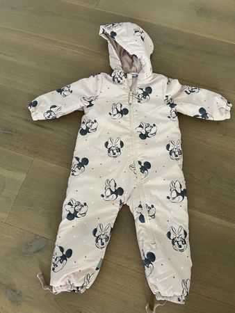 Schneeanzug with Minnie Mouse pattern size 98 wie neu