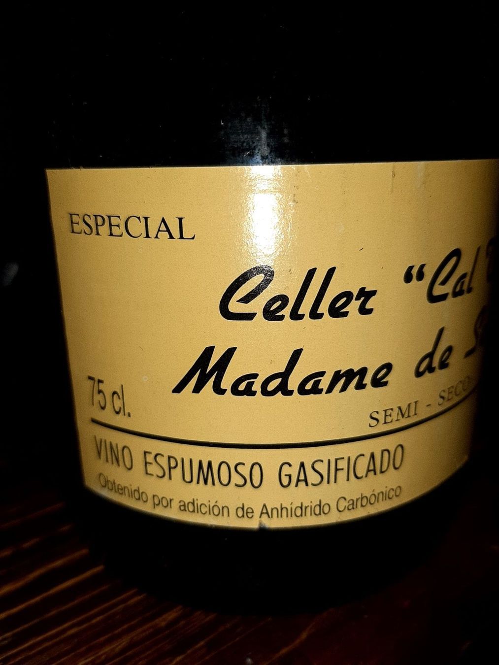 Vino: mousseux espagnol semi secco – Nuovo (secondo la descrizione) da Le locle venduto da juliensaran 3