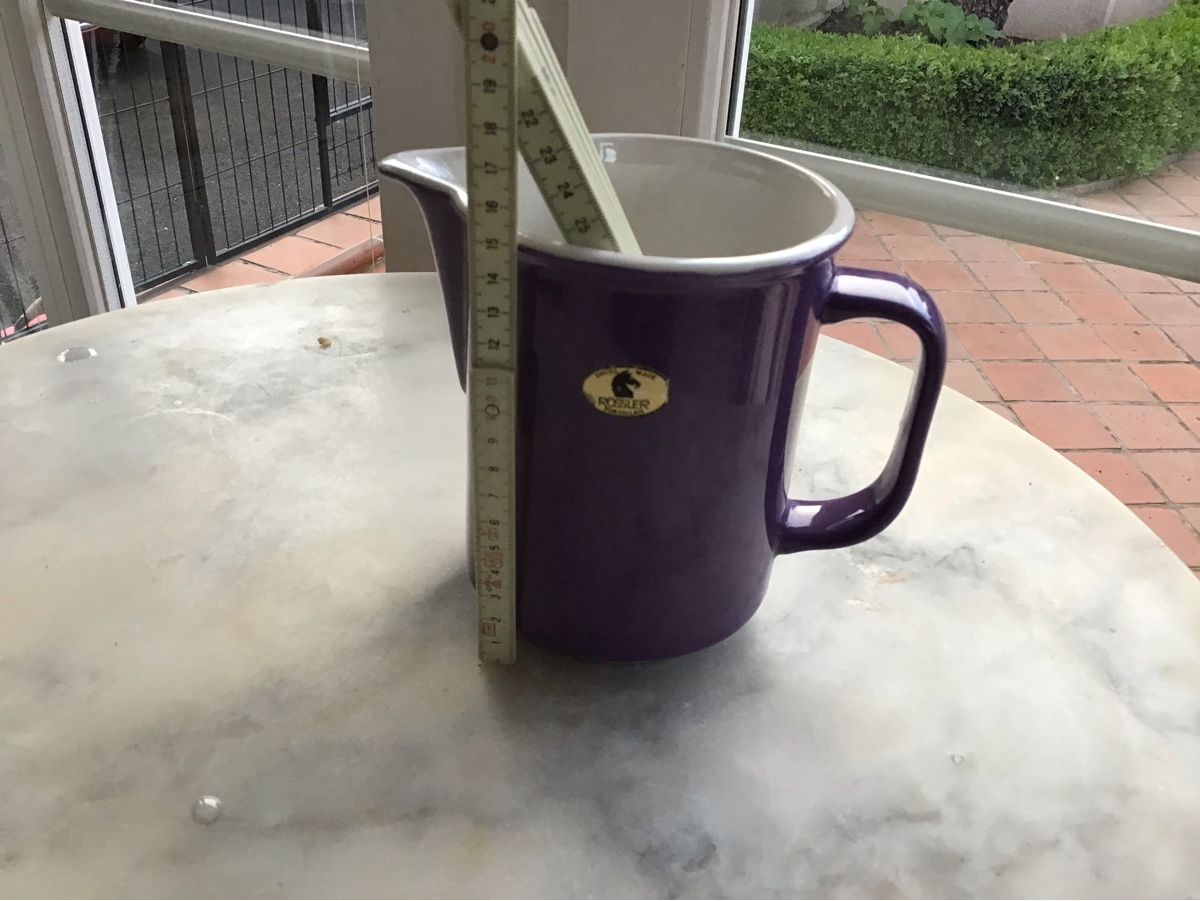 Rössler Caraffe: Milchkrug Rössler – Usato da Plan-les-Ouates venduto da Cassero 1