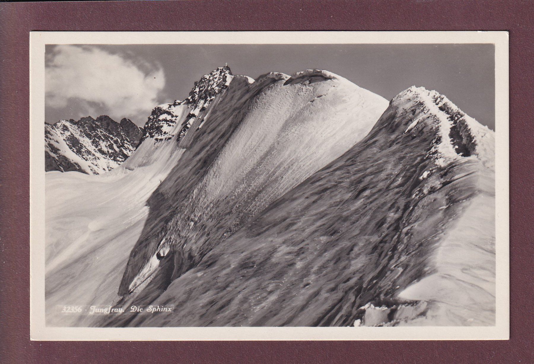 Cartoline postali: JUNGFRAU - Die Sphinx – Usato da Pully venduto da nicecards