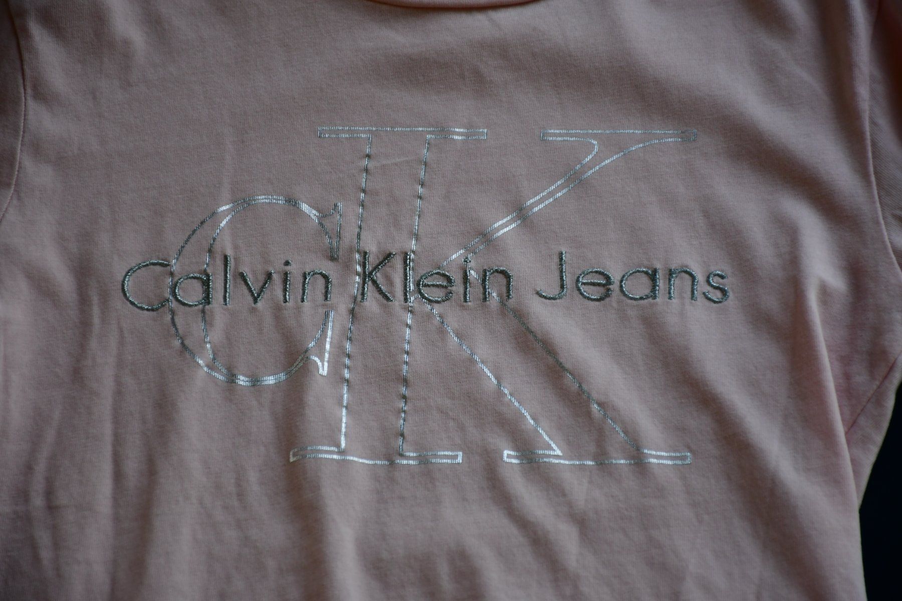 T-shirt: neu Tshirt  von Calvin Klein gr. S – Usato da Nuglar venduto da Korsika2 1