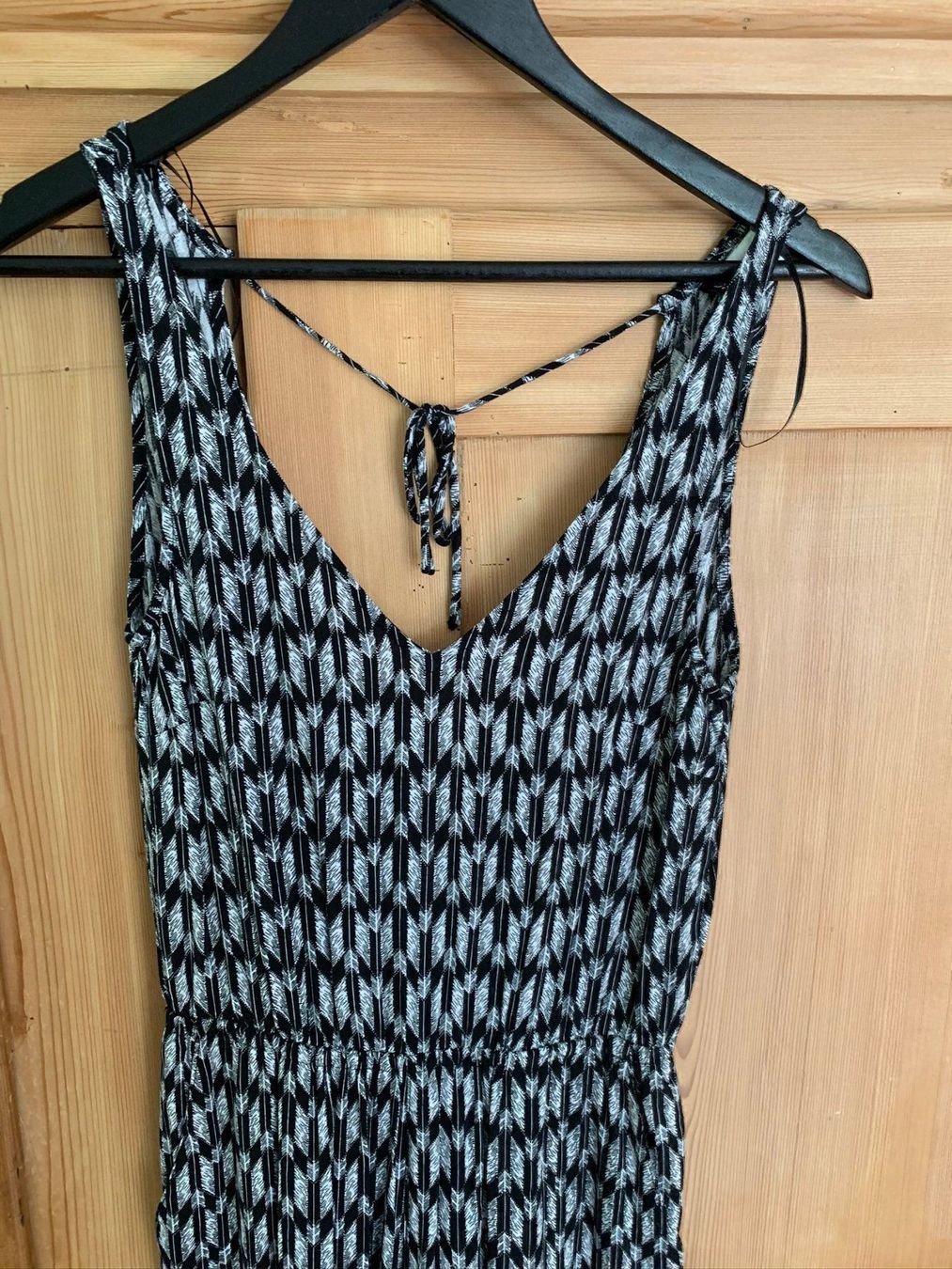 H&M Tute: Jumpsuit schwarz-weiss gemustert locker – Usato da Zürich venduto da Diazaio 2