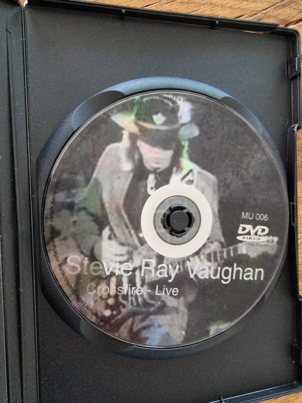 Tutti i DVDs: STEVIE RAY VAUGHAN CROSSFIRE LIVE DVD – Usato da Zofingen venduto da Tinpan 1