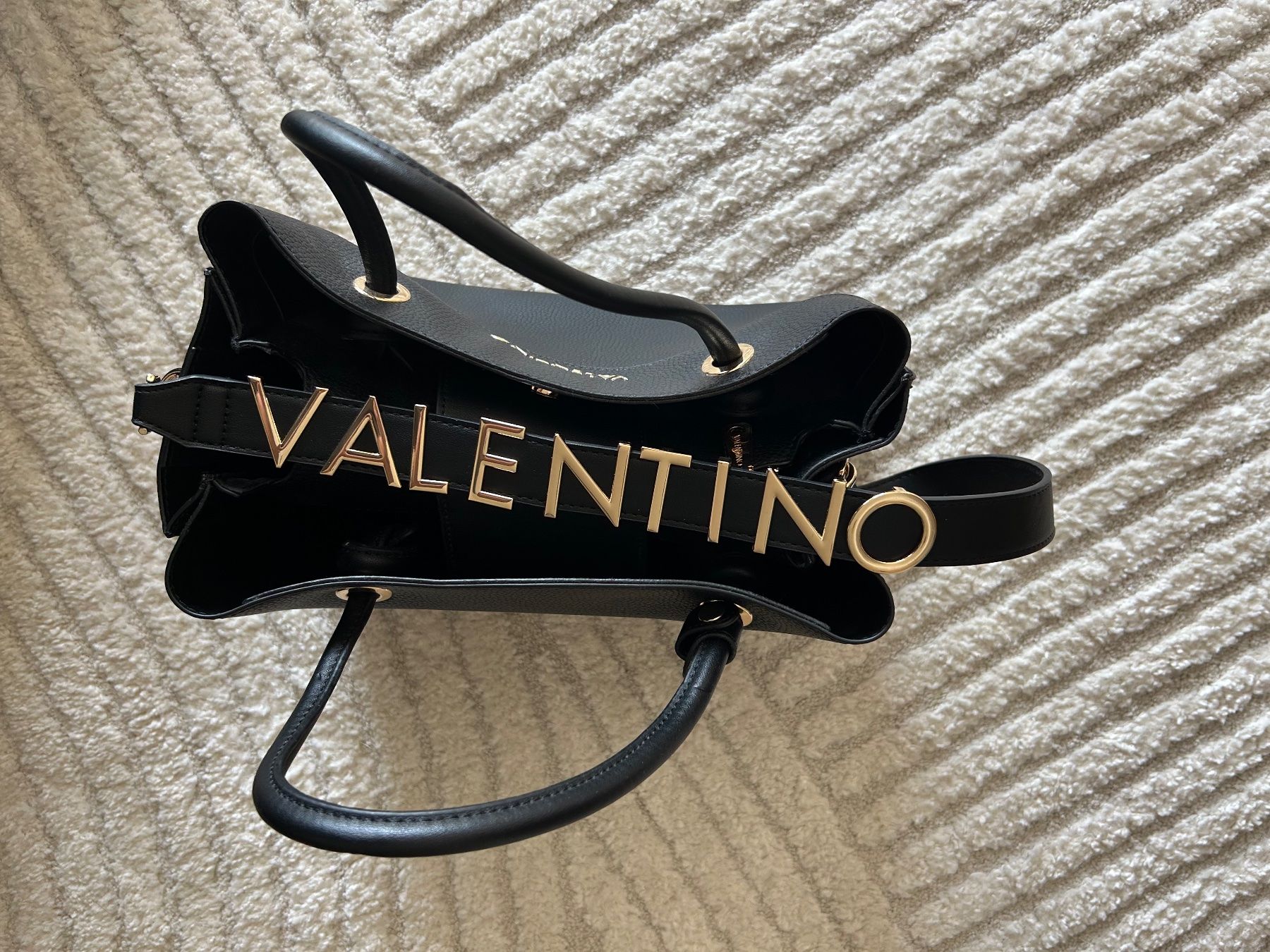 Valentino Borse da donna: Valentino Handtasche schwarz – Usato da Oppligen venduto da ale_nty6 2