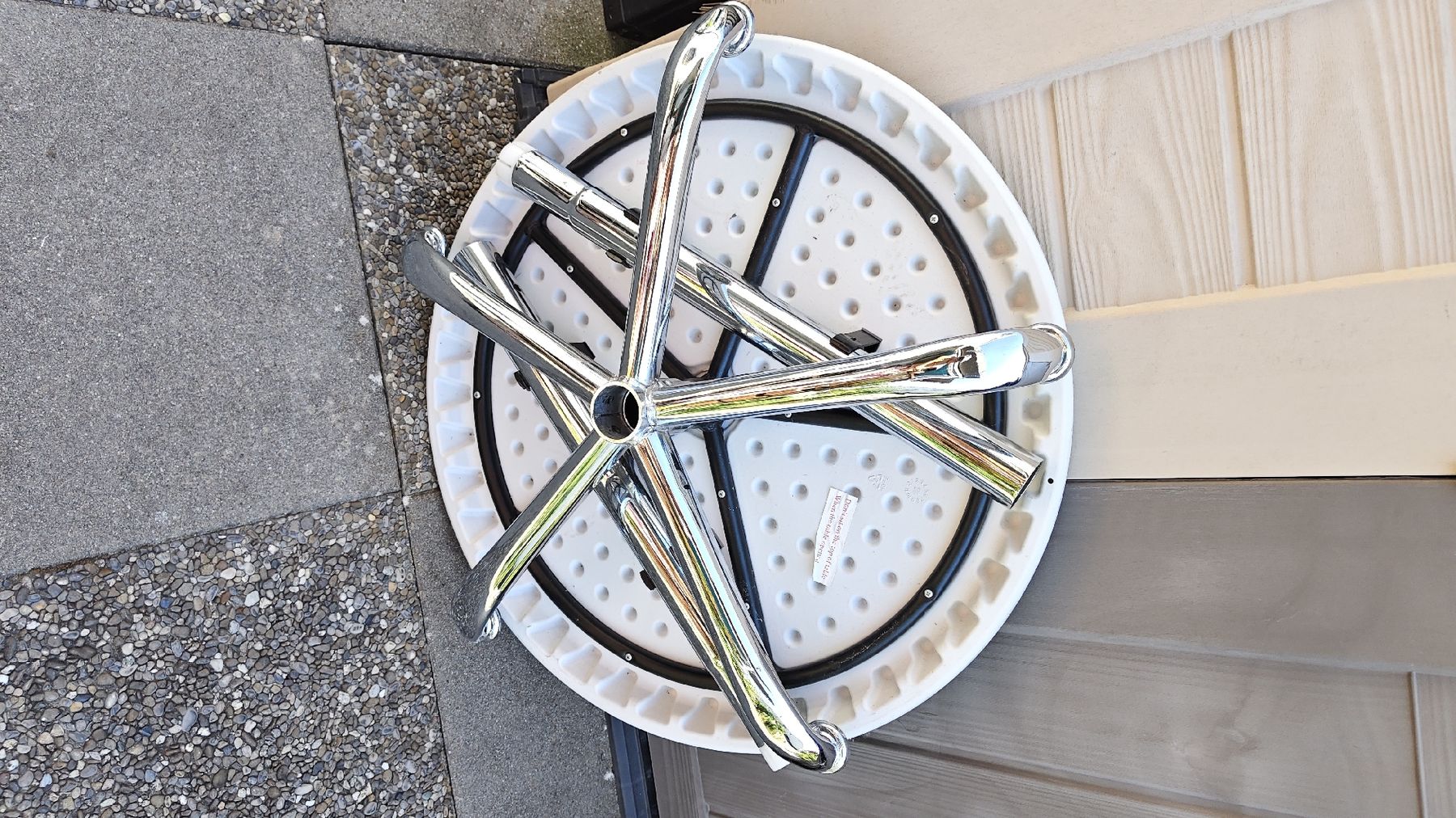 Tische: Table ronde de bistrot/jardin – Gebraucht aus Sugiez von clo_76gd 1