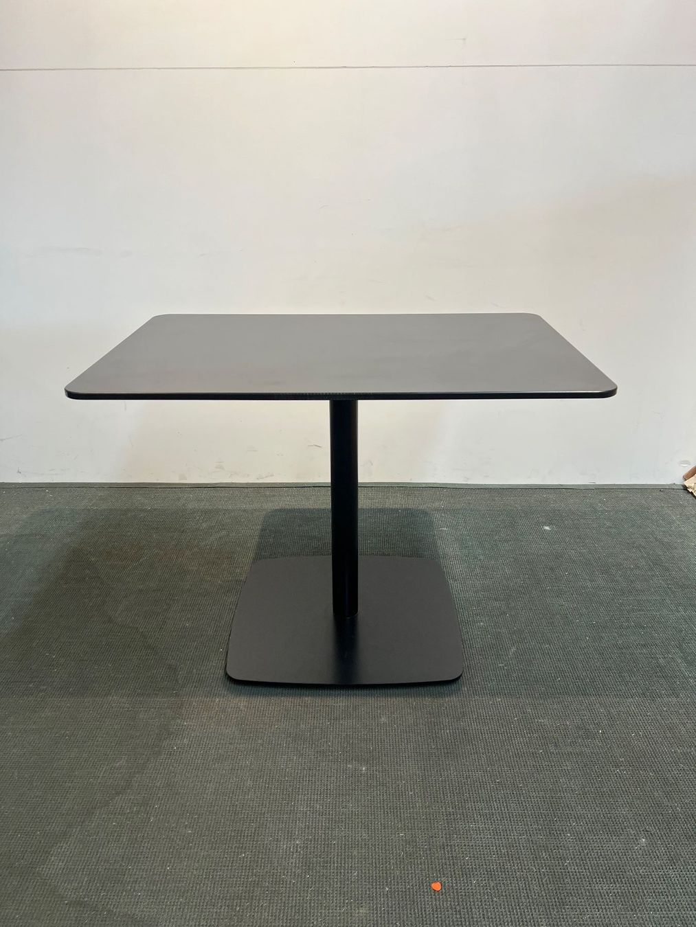 Steelcase Tavoli: STEELCASE Montara650 Tische – Usato da Wangen an der Aare venduto da TBYN
