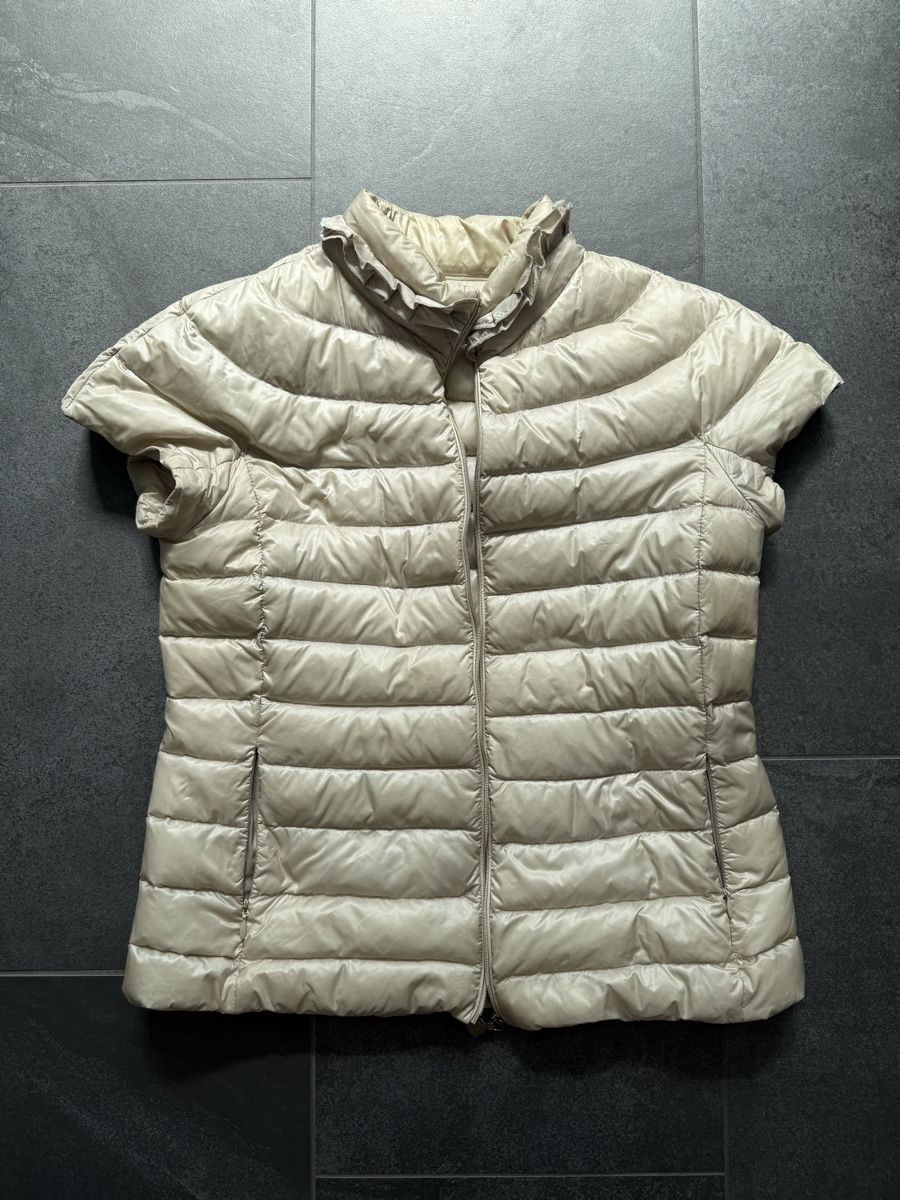 Moncler Autres vêtements fille: Moncler Weste 164cm – Neuf (Voir description) à Ebikon par nat_jzh5