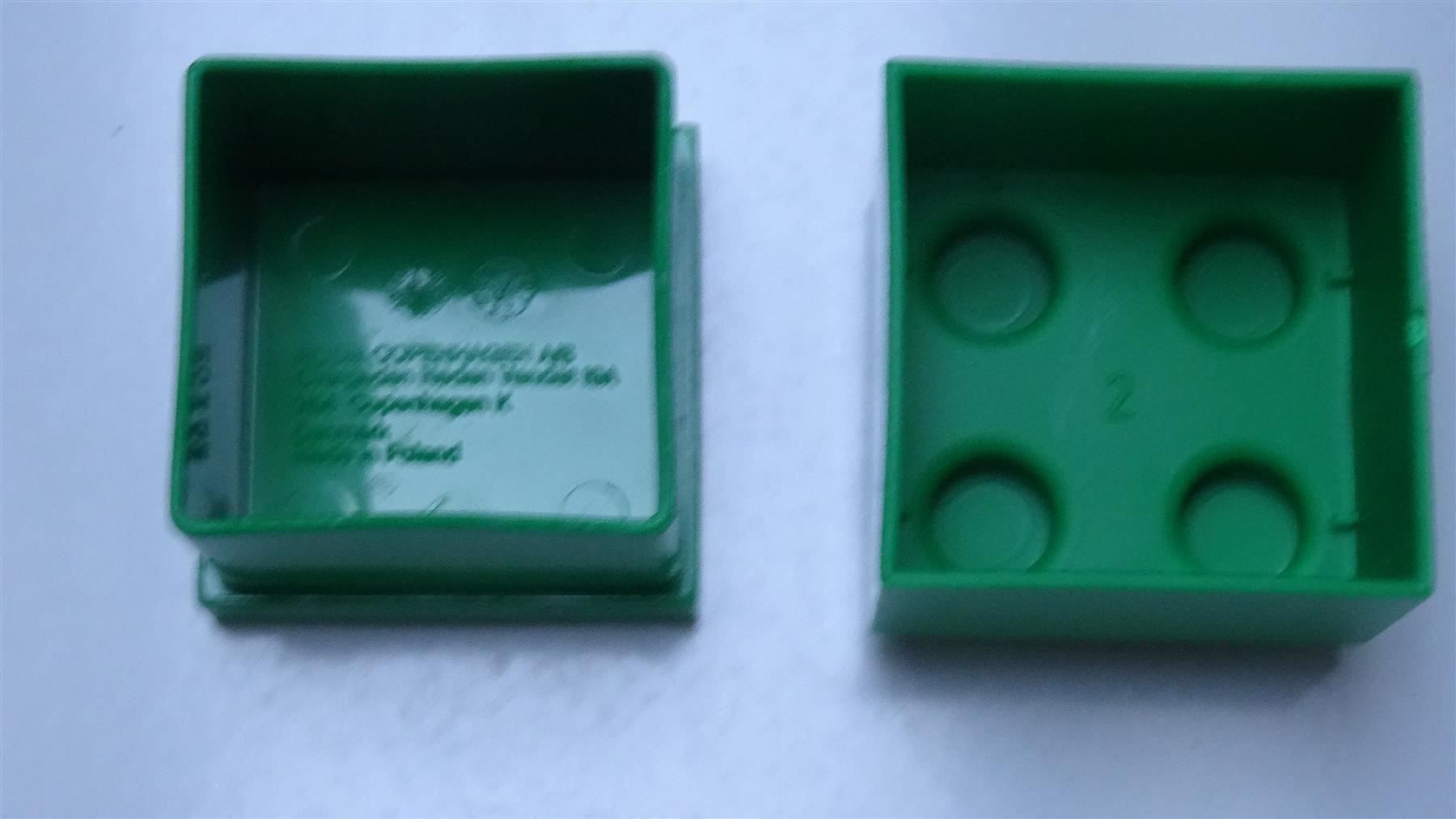 Lego Giocattoli: Mini-Lego Box mit 4 Noppen grün – Usato da Lupfig venduto da Buerkli20 2