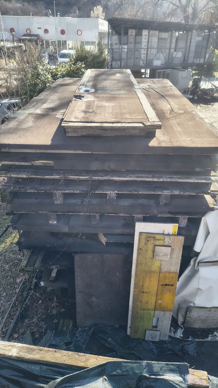 Articoli in legno: pannelli pedane di legno 2x2.5m – Usato da Minusio venduto da Chrisblue70 1