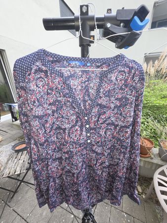 Damen Bluse gemustert Grösse M guter Zustand von Tom Taylor 