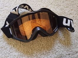 Skibrille Uvex Speedy Pro mit orangem Glas und schwarzem ban