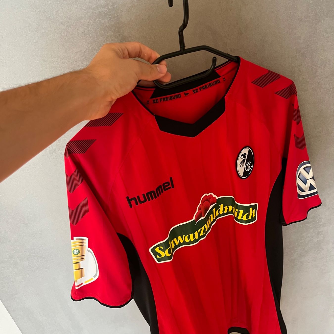 Nike Leibchen & Hosen: Sc Freiburg Abrashi Hummel Cup – Gebraucht aus Winterthur von LaBodega 5