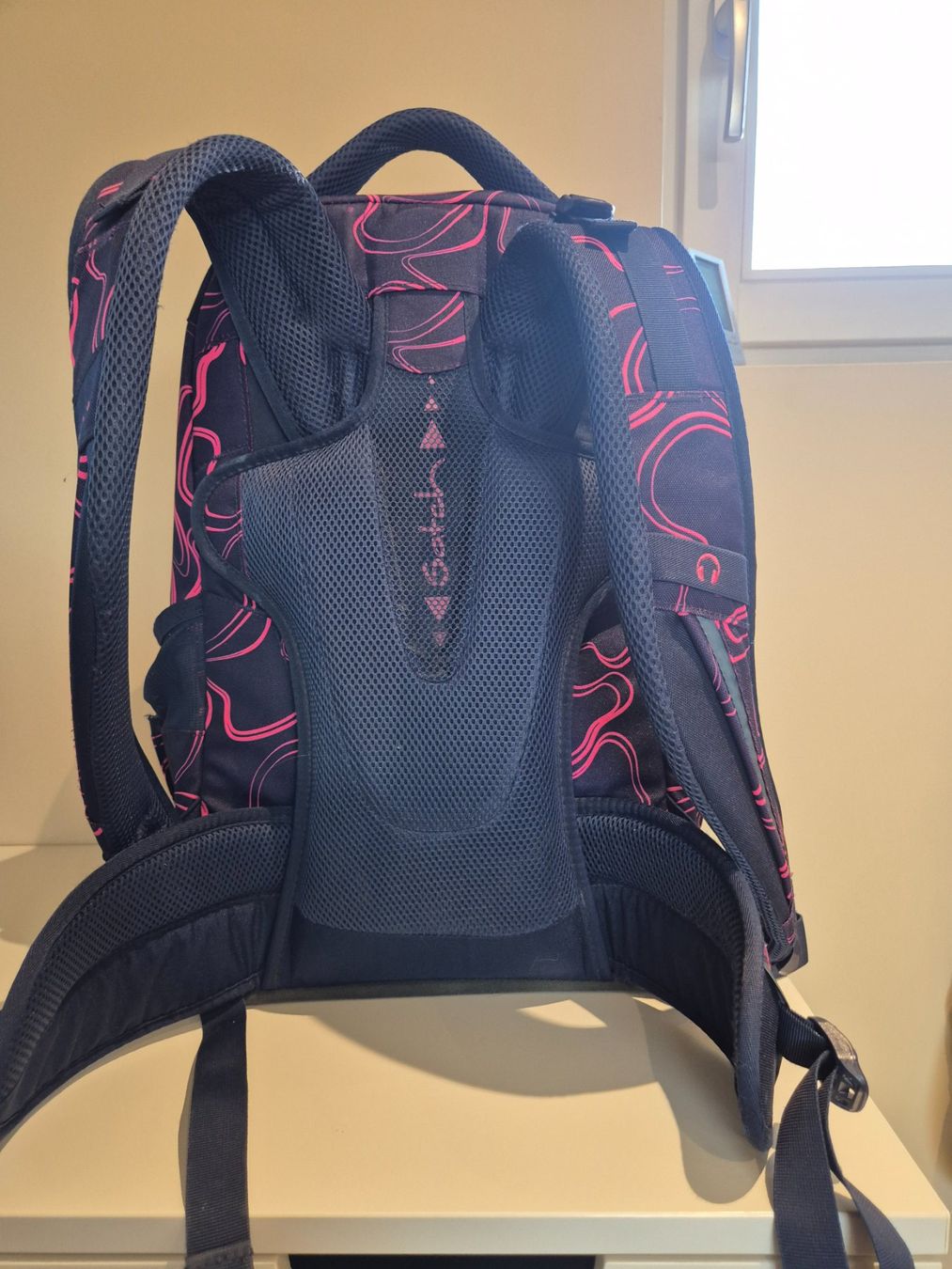 Satch Borse & Zaini: Satch Schulrucksack, blau mit pink – Usato da Dietikon venduto da grafad 1