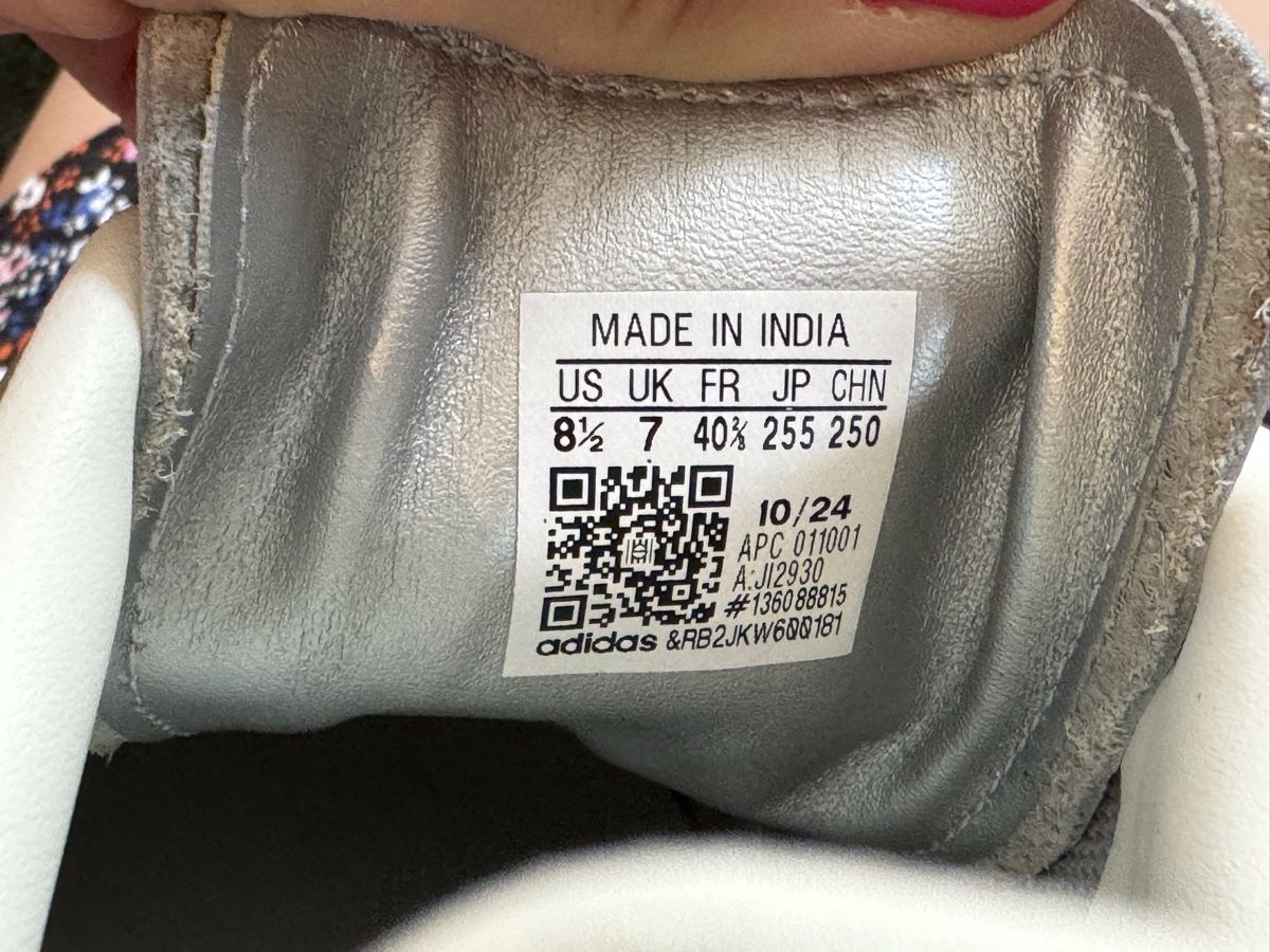 Adidas Scarpe da donna: Adidas Stan Smith, silber, Gr. 40 2/3 – Nuovo (secondo la descrizione) da Küsnacht ZH venduto da WanderingWildflower 4