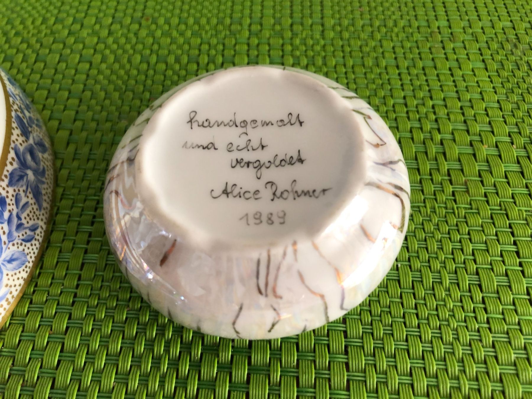 Coupes: 2 Porzellan Schäleli, handgemalt – D'occasion à Freienstein par ErnaS01 2