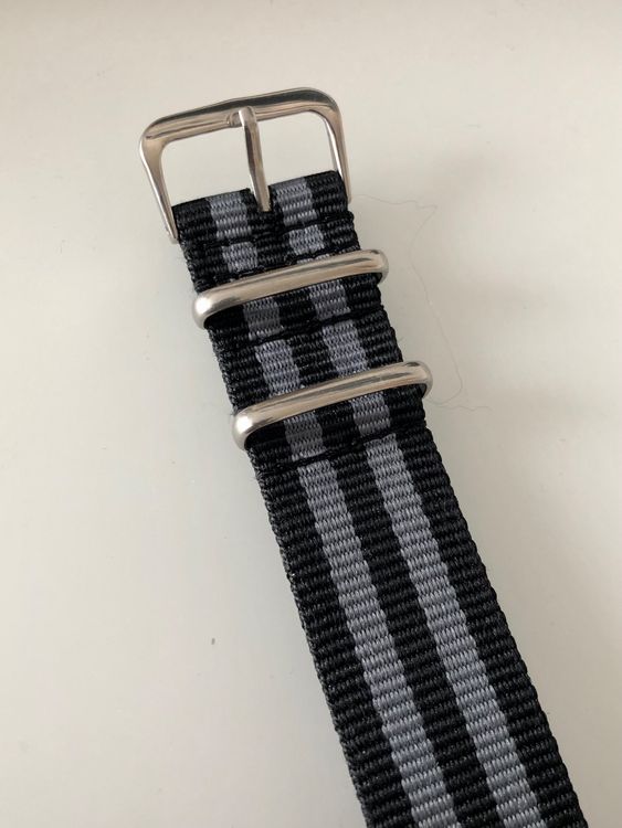 James Bond 007 Nato Strap für Omega 22 mm 3