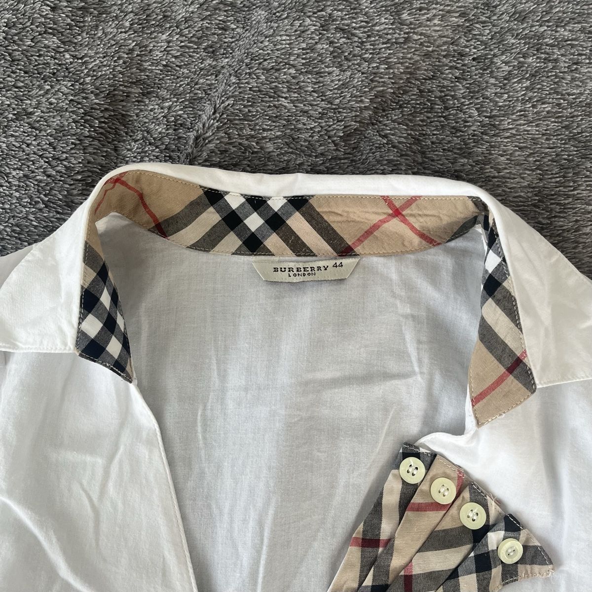 Burberry Camicette: Burberry Bluse – Nuovo (secondo la descrizione) da Zug venduto da saskia-chiara 3